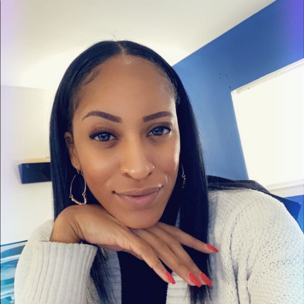 Meet your Posher, Lisa